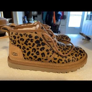UGG NUEMEL SZ 7 BRAND NEW